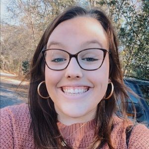 Meet your Posher, Savanah